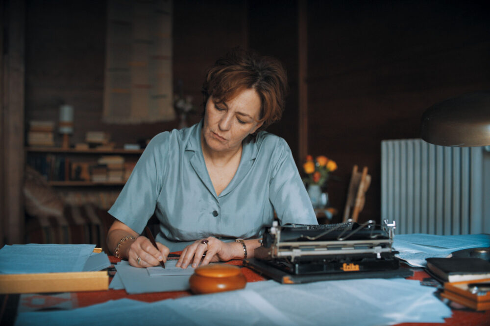 Martina Gedeck als Schriftstellerin ©STUDIOCANAL/Ziegler Film