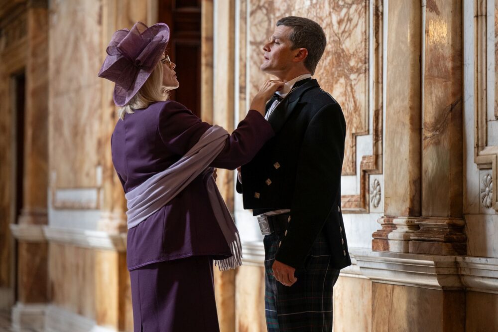 I Swear - CS15
28.07.24  loc:1           sc: 163
int Holyrood palace

John thanks Caroline for coming who suggests they go visit their mum